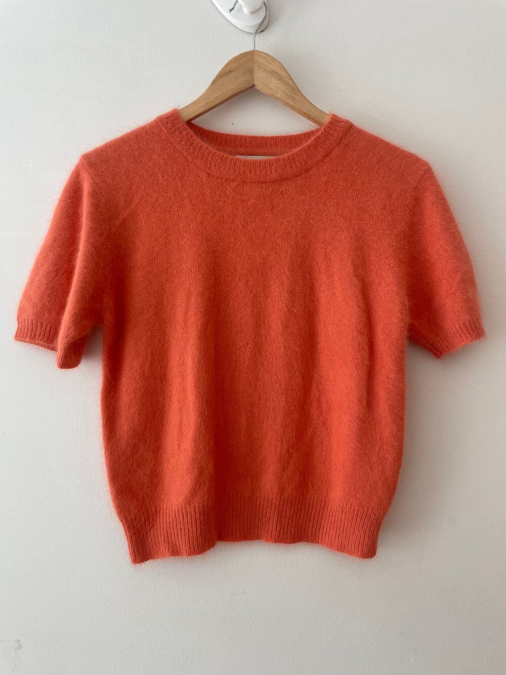 Ann Taylor Soft Fuzzy Orange Knit Sweater M Angora Blend Coastal Grandma Cozy